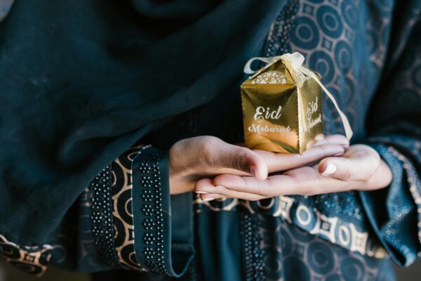 Image for 3 Smart Eid Gift Ideas for Adults That Build Wealth